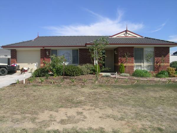 Popular Marina area Picture 1