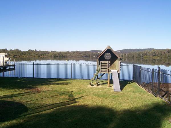 Fully Furnished Home Overlooking the Lake Picture 2