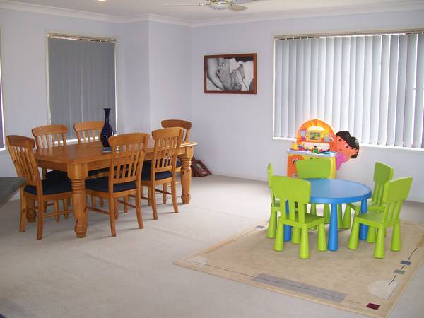 Modern Living Picture 3