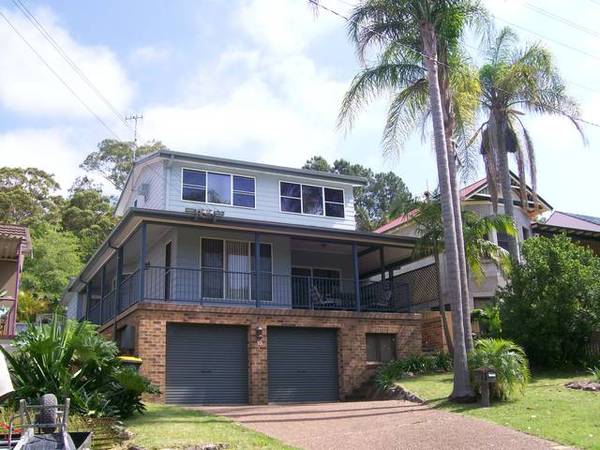 LOVELY LAKE BREEZES Picture 1