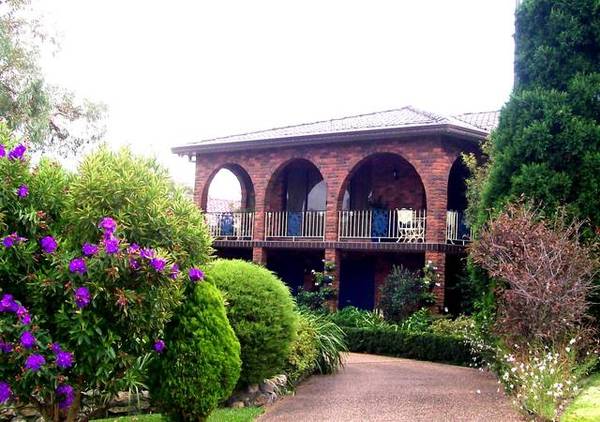 Plenty On Offer! Picture 1