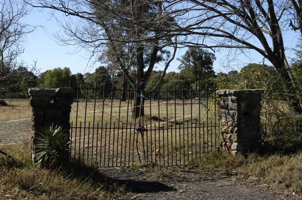 Absolutely Superb 5 acres Picture 2