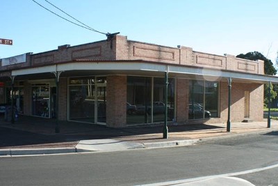 Fantastic Corner Location! Picture Fantastic Corner Location! Picture