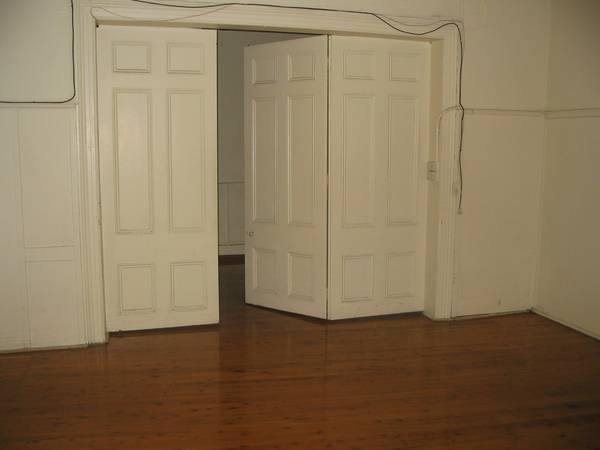 One Bedroom Unit!! Picture 2