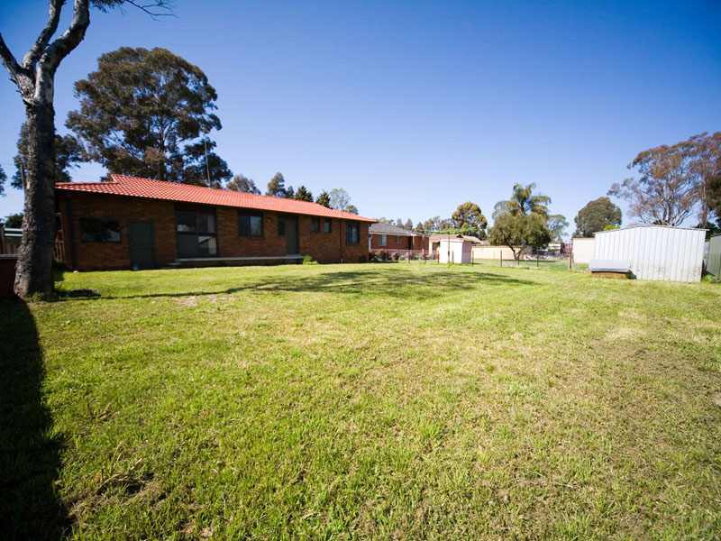 Conveniently Positioned Picture 3