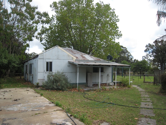 2 Bedroom Cottage Picture 1