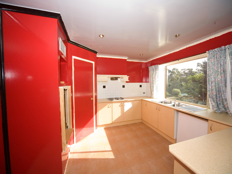 Huge Family Home on 1185m2 Picture 2