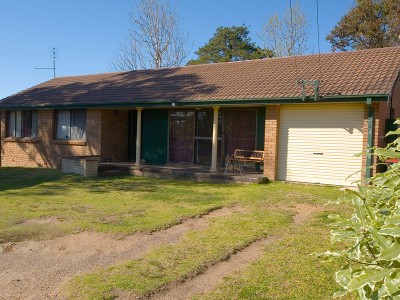 1st Home Buyers...Move Fast -975m2 Picture