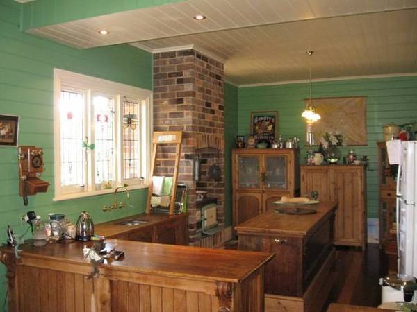 A home that is irreplaceable!! Picture 2