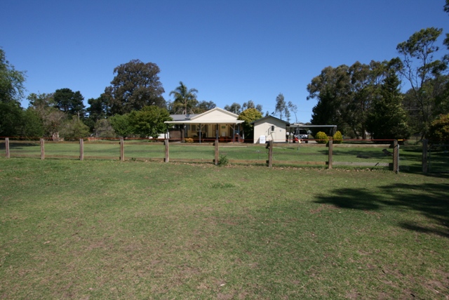 Rural Charm & Character - 3 Acres Picture 3