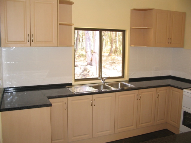 Comfortable home on 24 Acres Picture 2