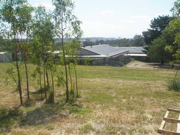 700m2 in desirable East Tahmoor Picture 2