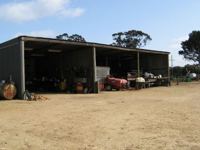 10.62 Acres
Rural Living
4.29HA Picture 2