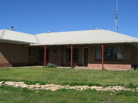 Farm House Picture 1