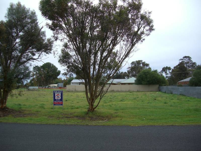 Looking to Build - Perfect Position Picture 1