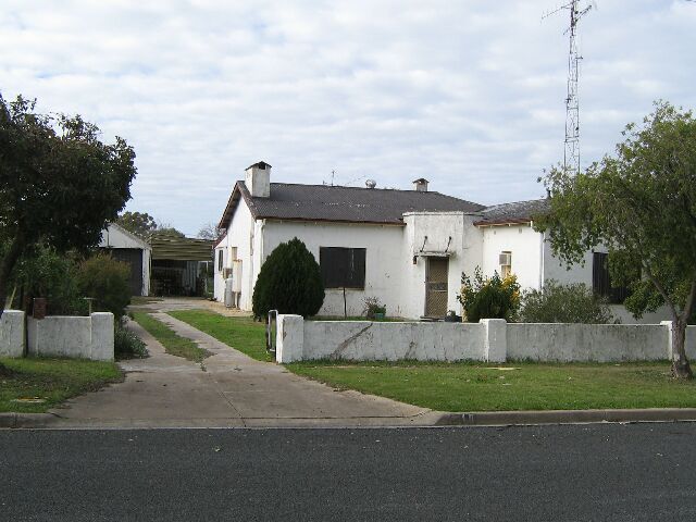 RENOVATE OR REDEVELOP Picture 1