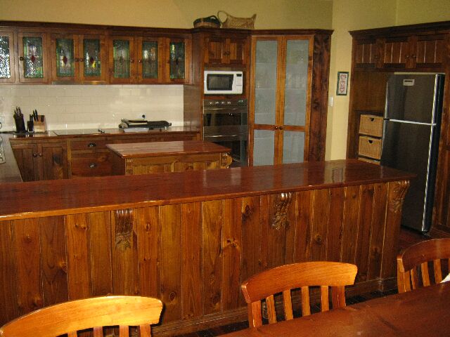 ELEGANCE & LIFESTYLE Picture 2