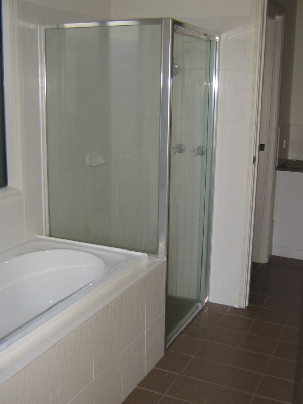 Easy Living....Low Maintenance Picture 3