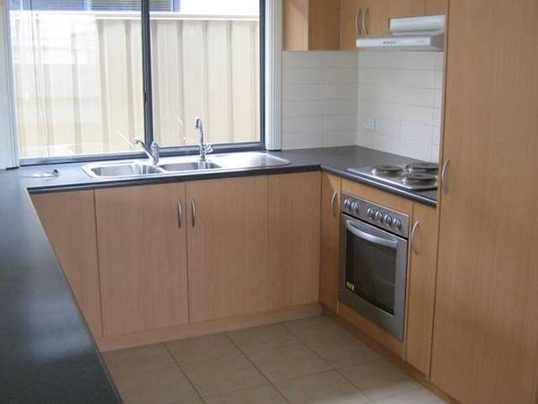 As New 3BR Courtyard Home Picture 3