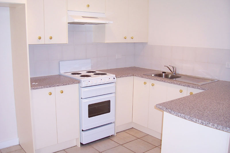 2 Superb Units In a Great Location Picture 2