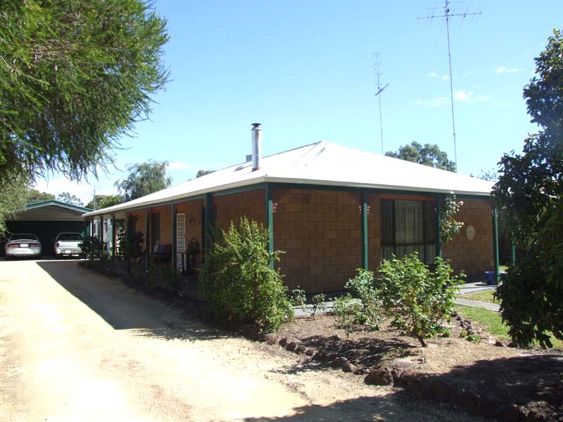 Overlooking Lake Wallace Picture 1