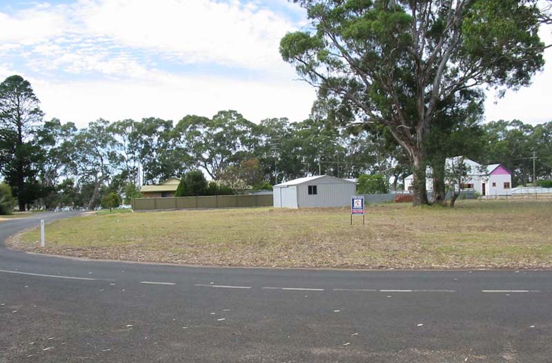 Prominent Position Picture 1