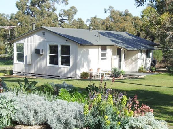 Serene Setting Picture 1