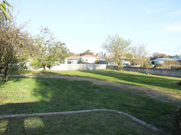 Perfectly Positioned - Endless Possibilities! Picture