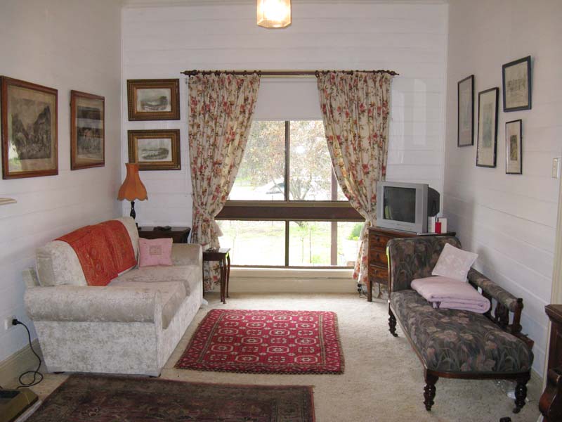 Original Period Features Picture 3