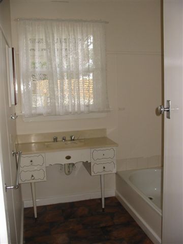 Neat 3 Bedroom Home Picture