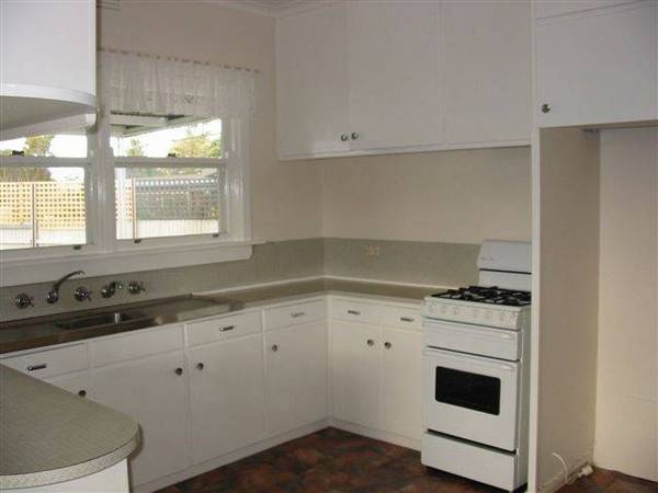 Neat 3 Bedroom Home Picture