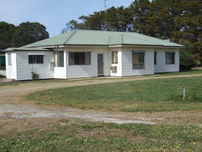 PROLIFIC CLOVER and CROPPING COUNTRY with ENDLESS OPPORTUNITIES Picture 3