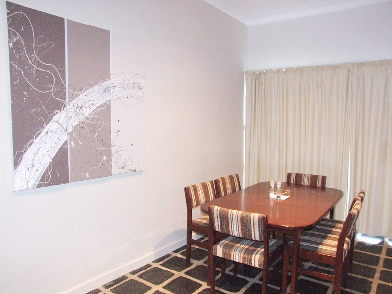 Entertainers Delight Picture 2