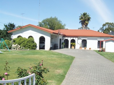 Entertainers Delight Picture