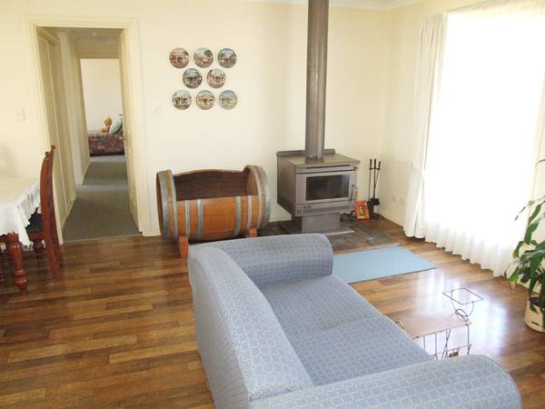 A Home For You and Your Cars! Picture 3