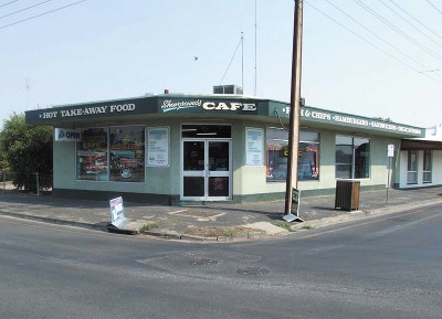 Convenient Cafe, Between Victoria & The Coast Picture
