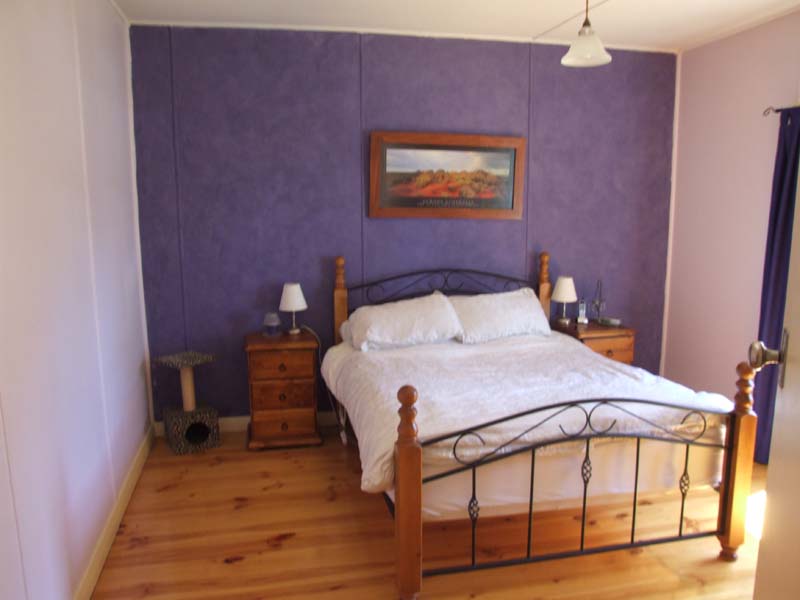 WELL MAINTAINED AND LOVED Picture 3