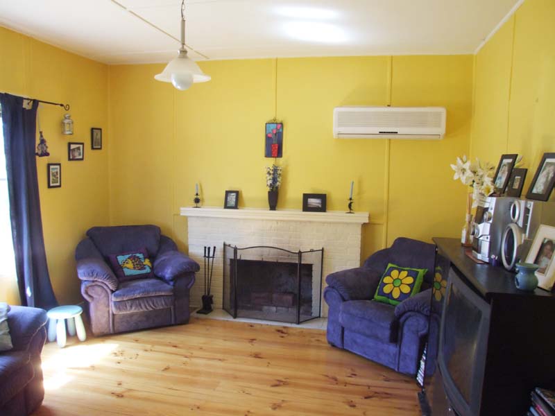 WELL MAINTAINED AND LOVED Picture 2