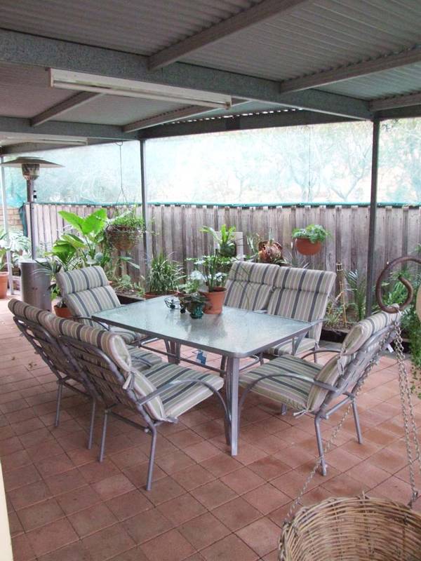 Worth A Look! Picture 3