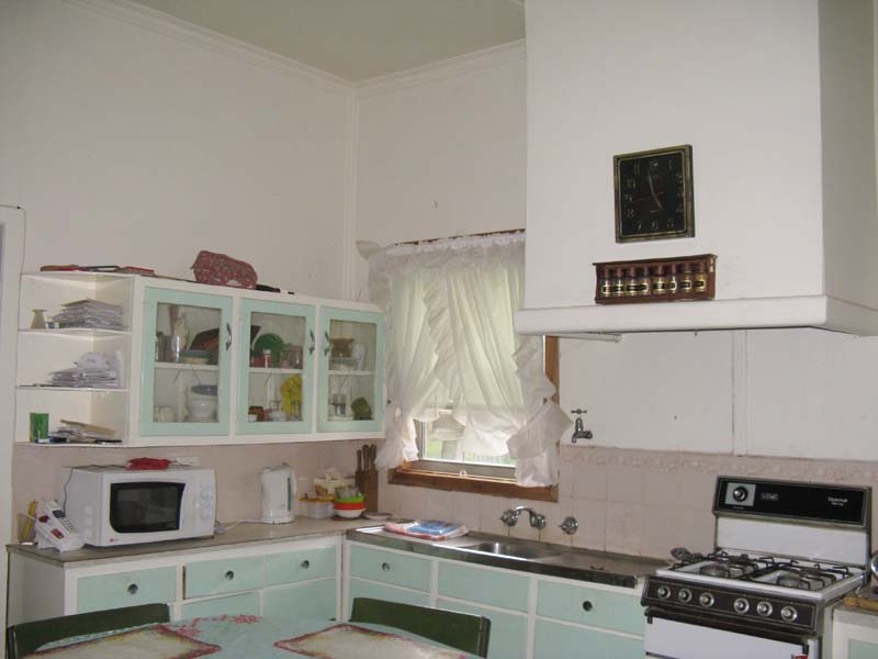 Just Needs A Bit Of Inspiration! Picture 2