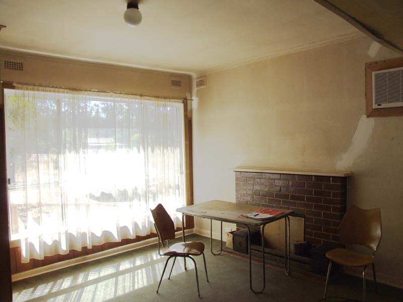 Needs A Bit Of TLC Picture 3