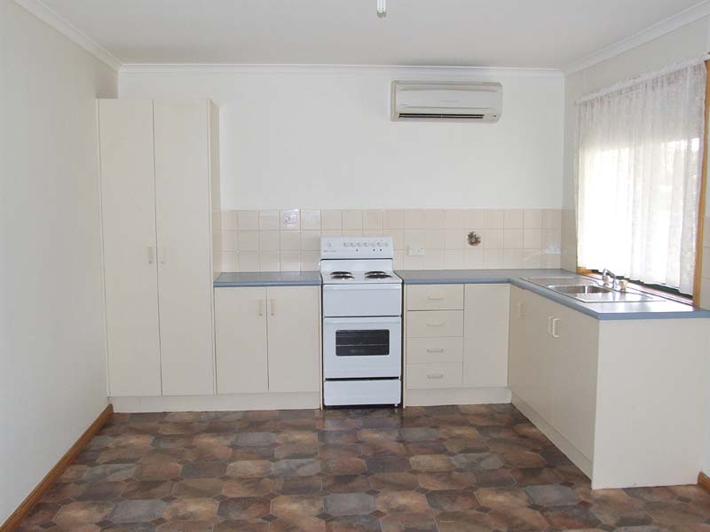 Accessible Location with loads of options Picture 2