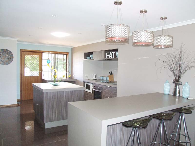 Modernized for Today's Living Picture 3