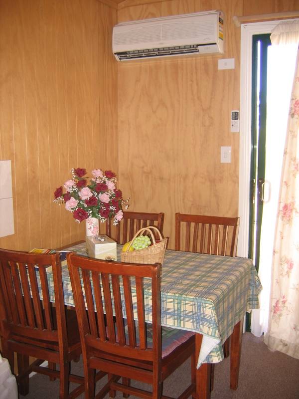 One Bedroom Fully Self Contained, Furnished Unit Picture 3