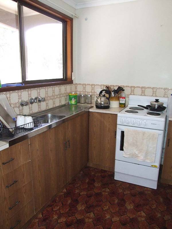 2 homes - Income - 6850m2 - Potential! Picture 3