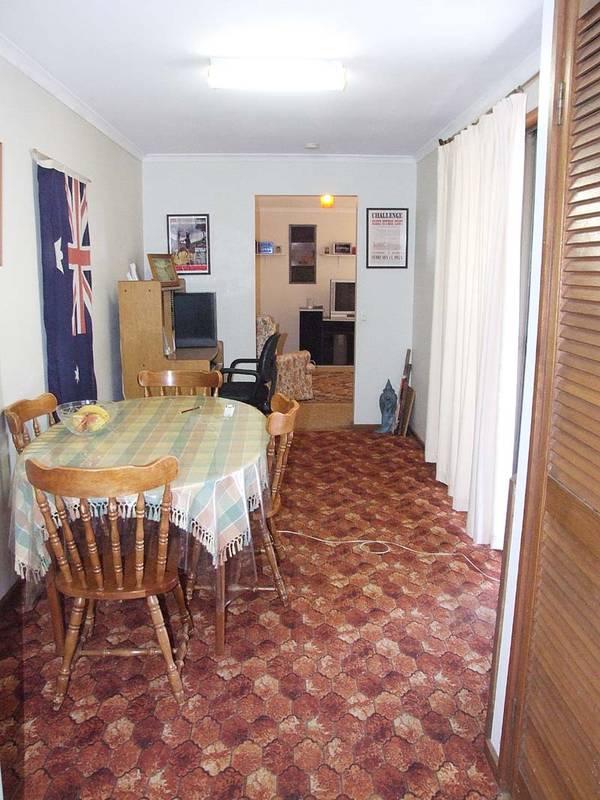 2 homes - Income - 6850m2 - Potential! Picture 2