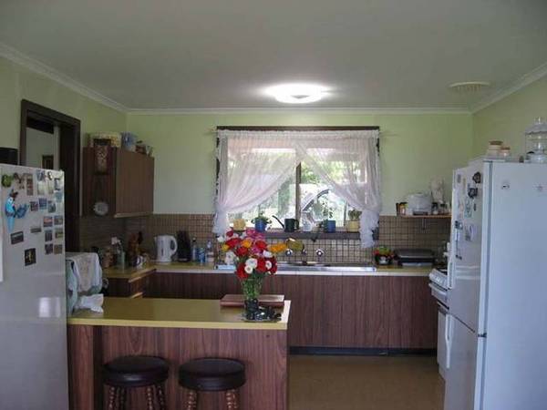 Rural Living with stunning views and only 5kms from Robe & the Coast Picture 3