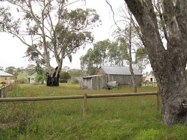 Location, Location, Location! Picture 2