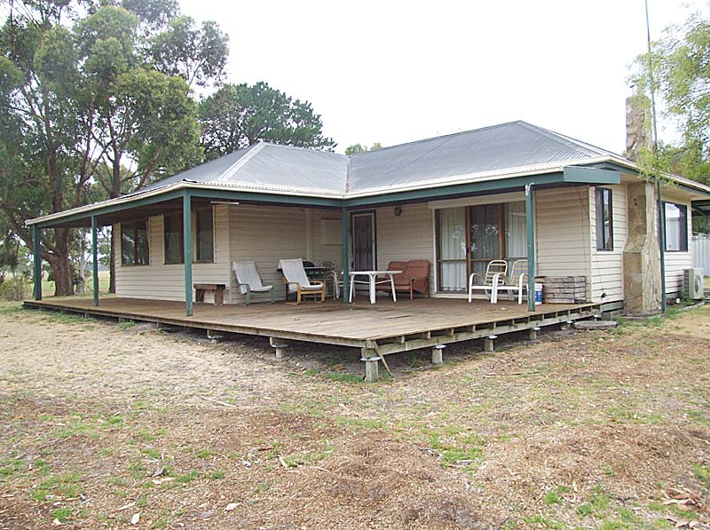 Well Balanced Grazing Country Picture 3