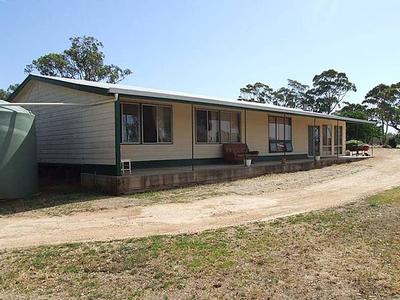 APPEALING LIFESTYLE PROPERTY Picture